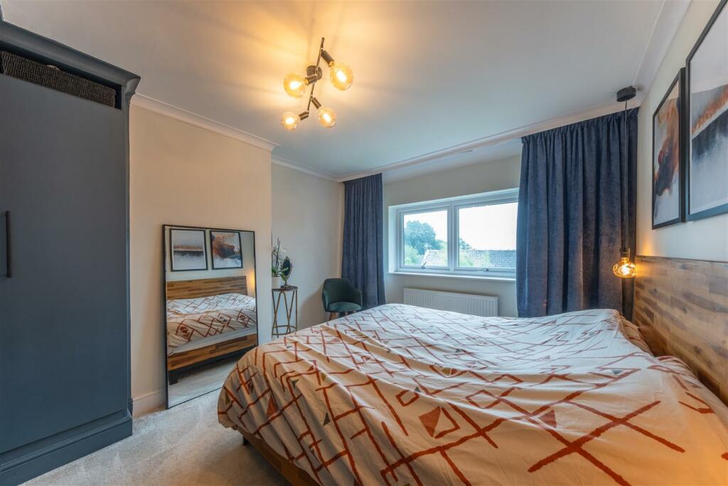 10 Churchill Drive-017.jpg