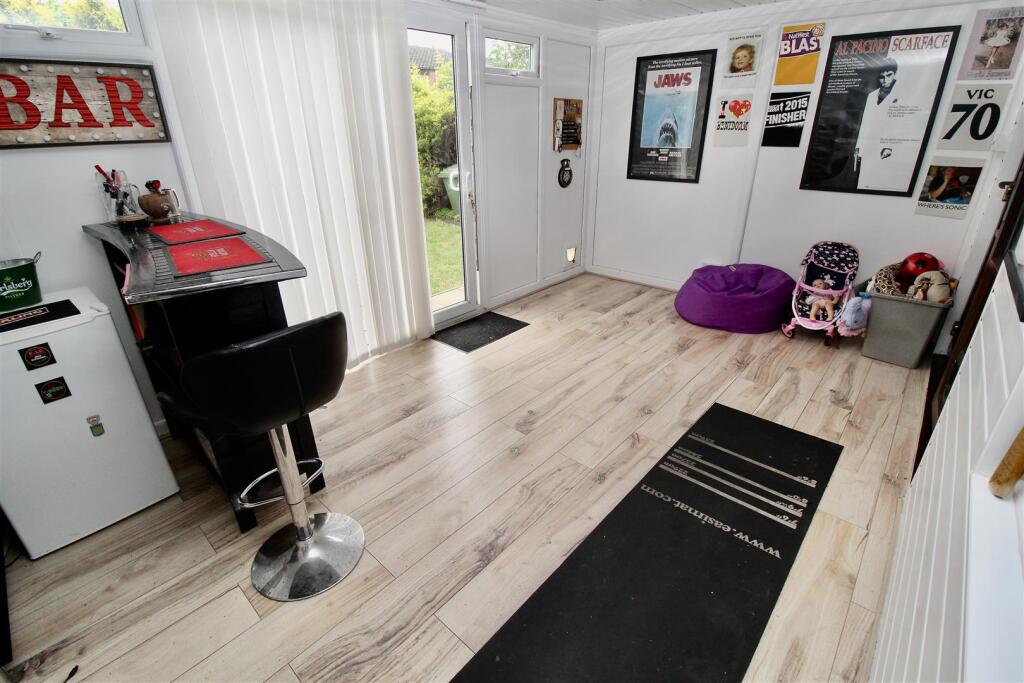 Conservatory/Sun Room