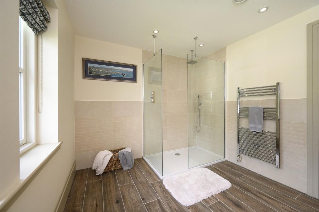 En-Suite Shower Room