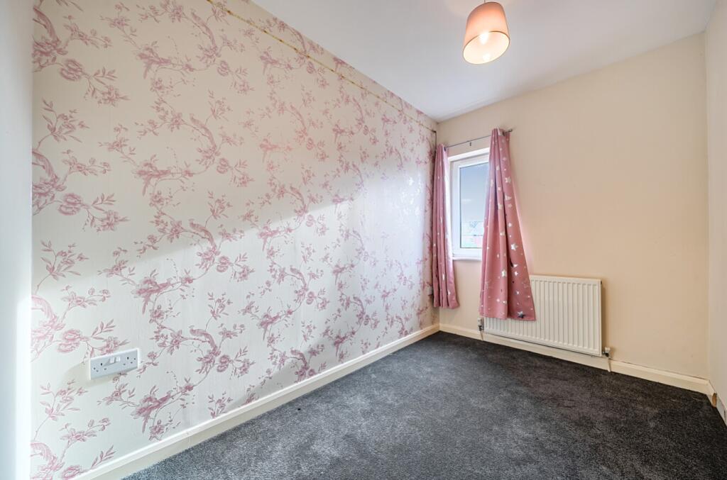 1374042-19-6904c33f9cf27