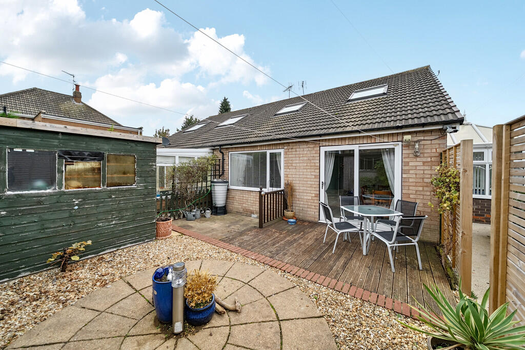 1370148-3-68ee76a...