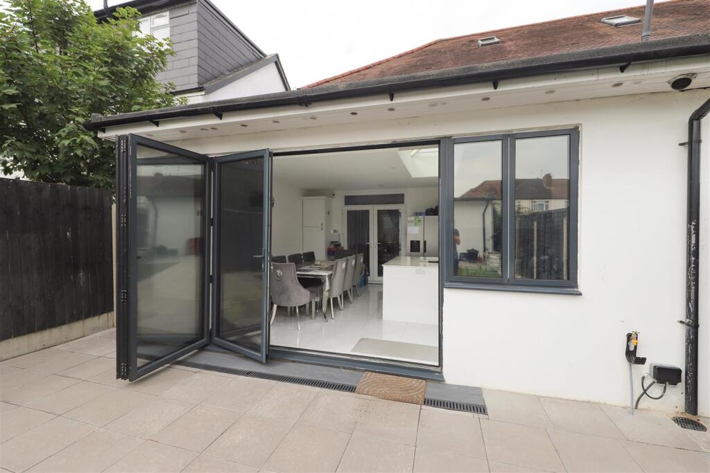 Kitchen/dining room view