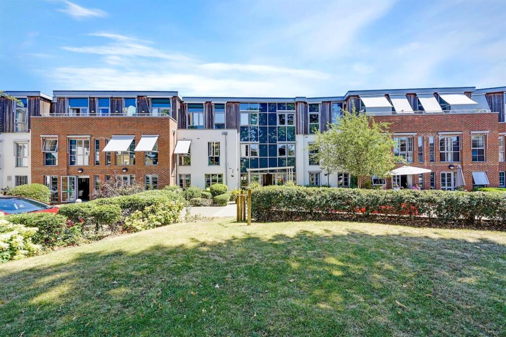 14-215283654-AP-MCS-36 Liberty House-43-medium.jpg