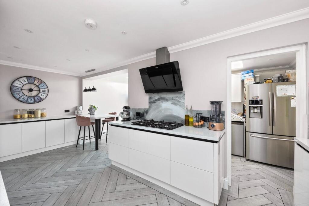 Millcross Road, 17-018.JPG