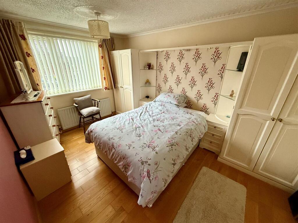 RG53 Bed1.jpg