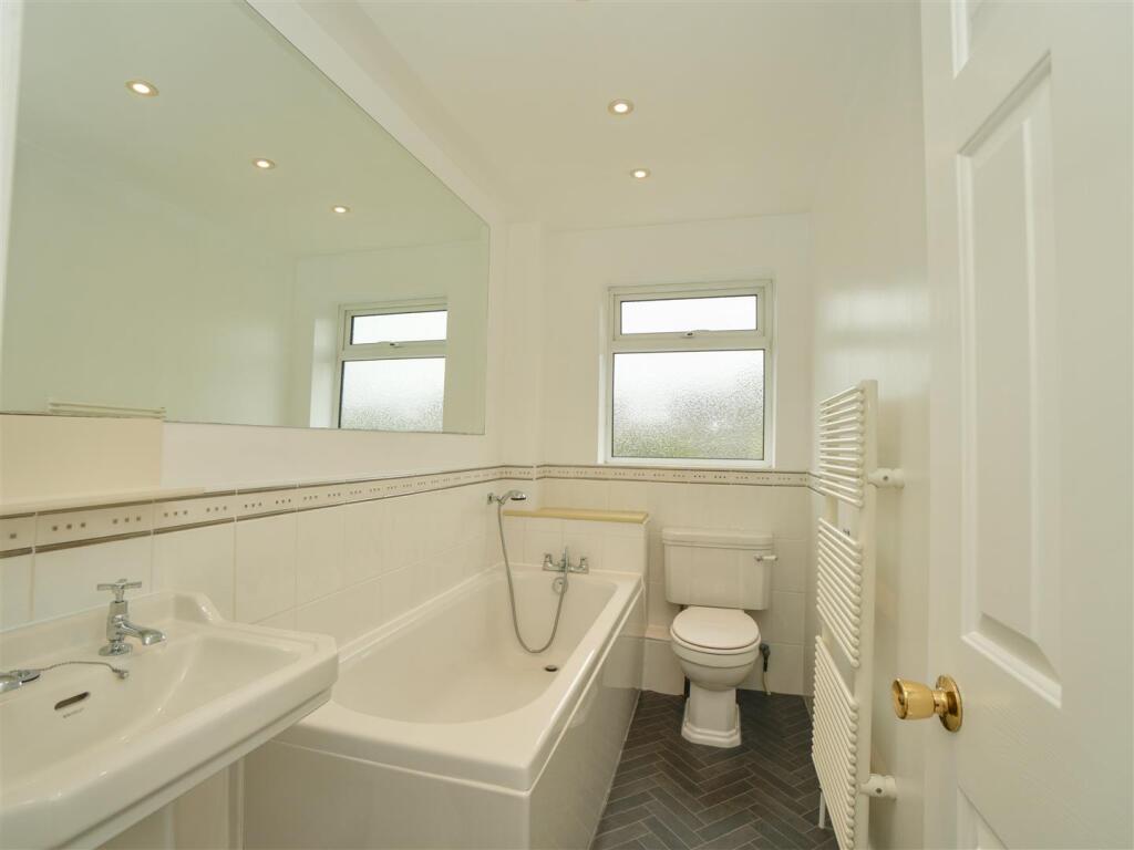 Ensuite Bathroom