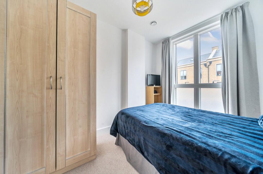 1329121-10-688244...