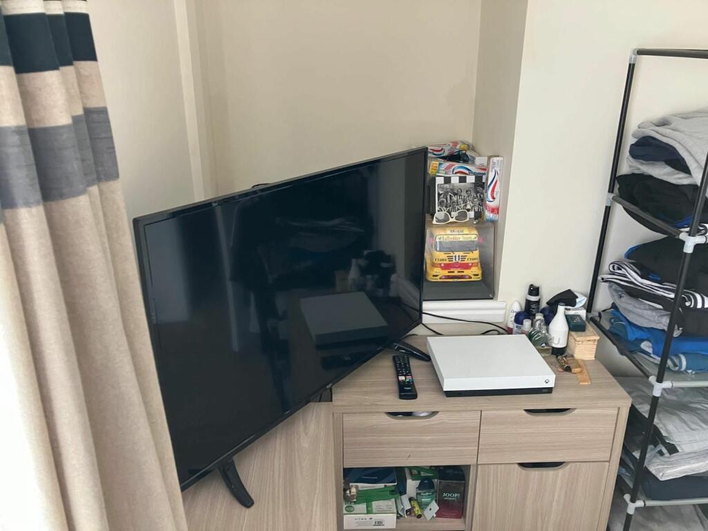 Fourth bedroom used as study