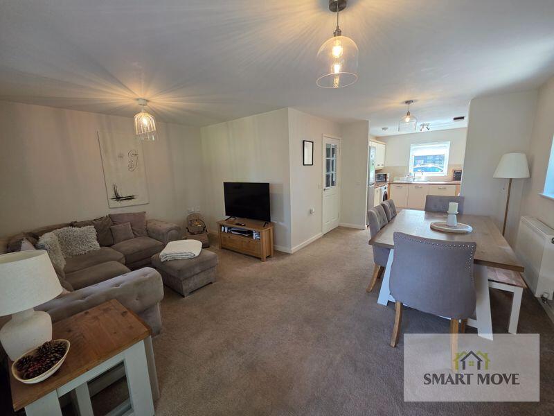 Open Plan Lounge Diner