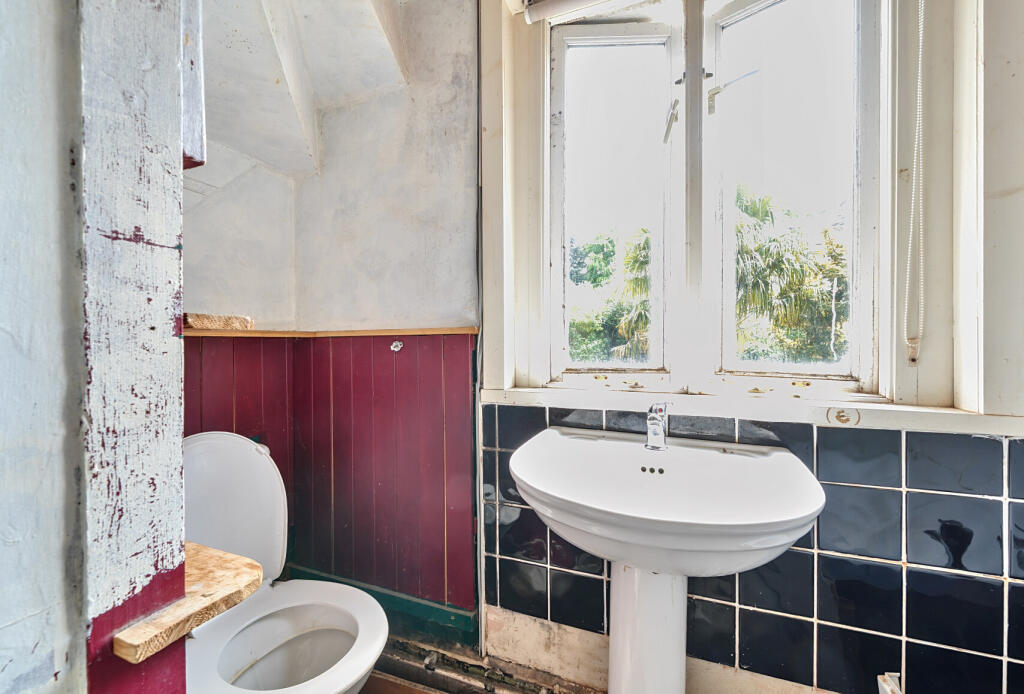 1297124-8-682dde5...