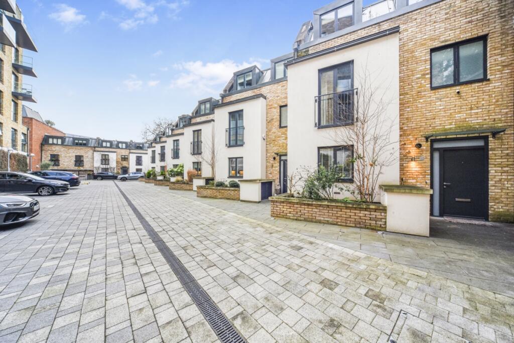 Wedgewood Mews