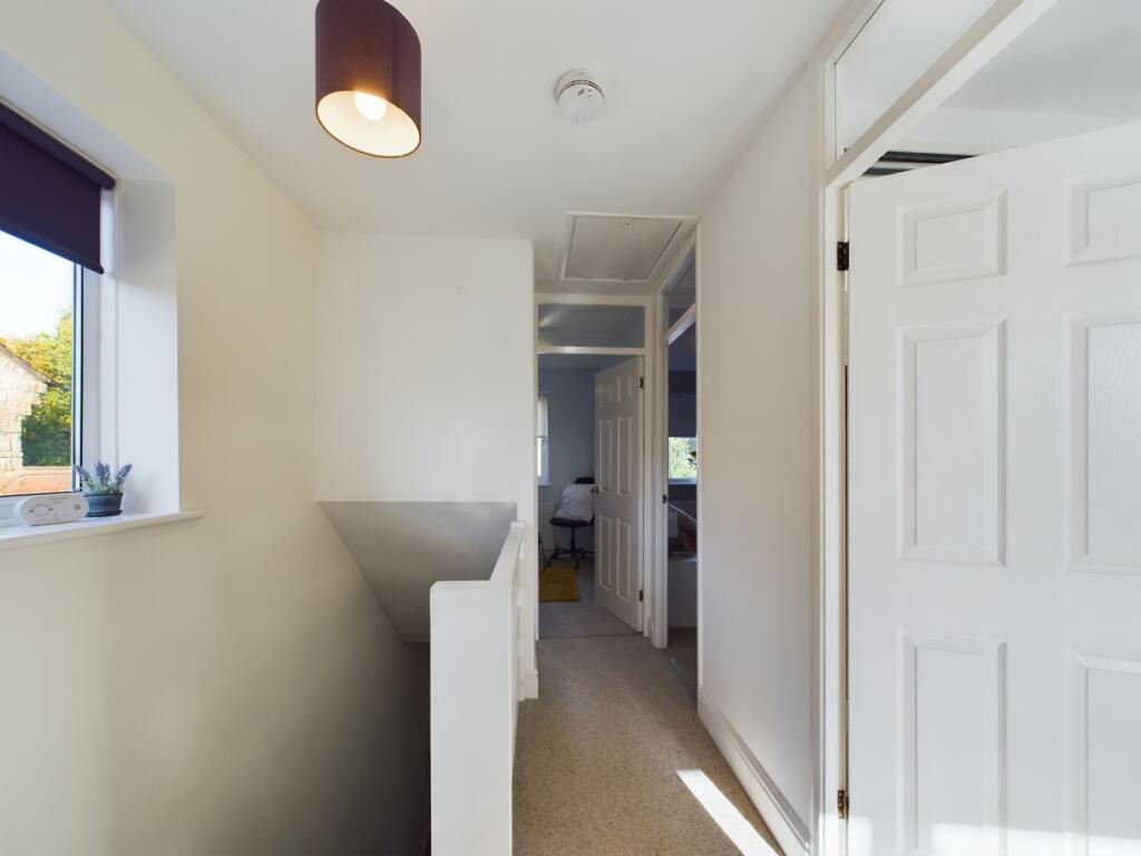 CAM01709G0-PR0046-STILL005