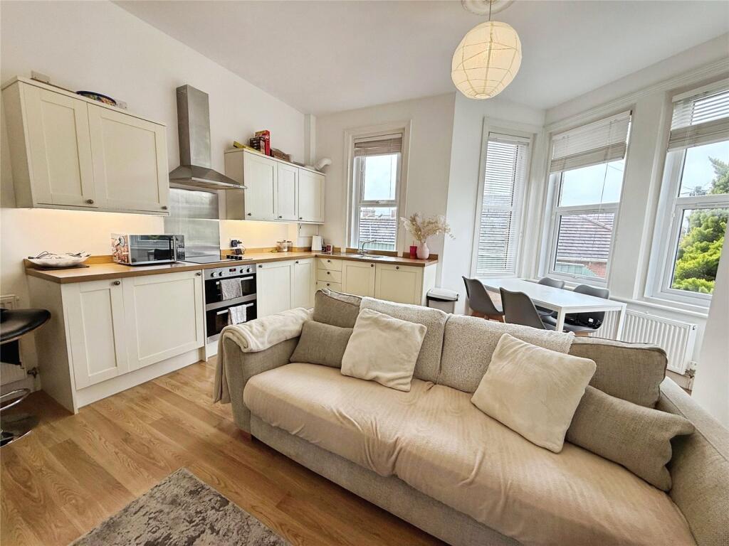 Kitchen/Living Room
