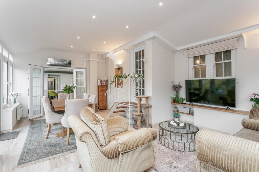 Garden room