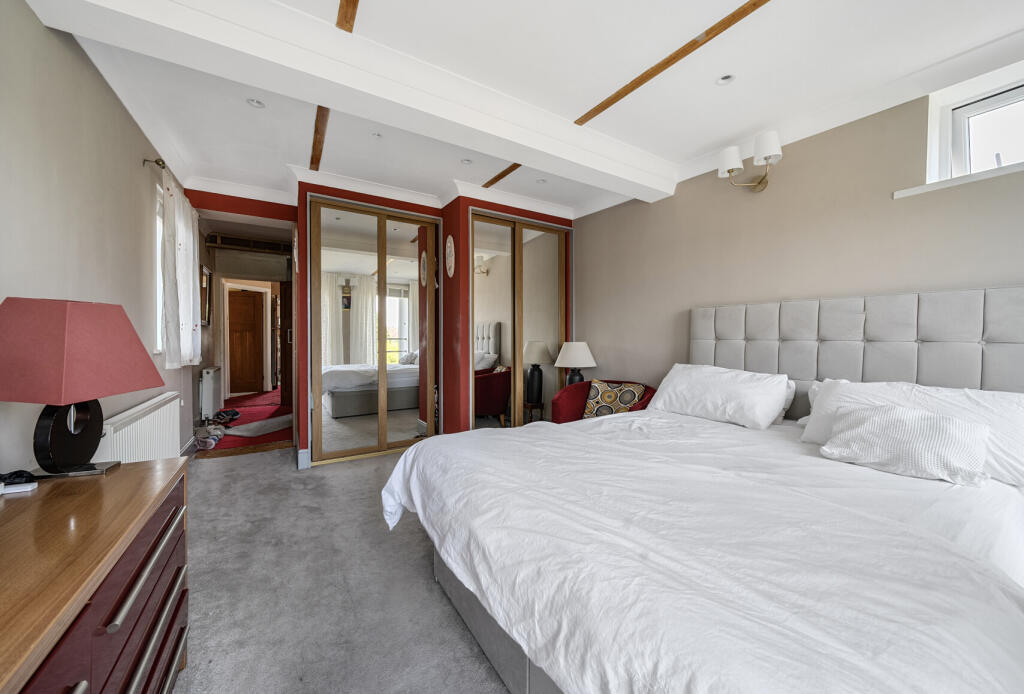 1304047-15-683ef5...