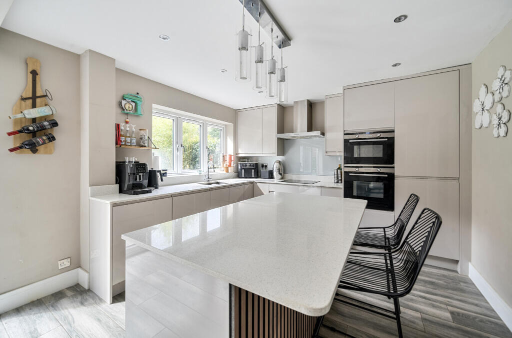 1336725-2-68b02b6...