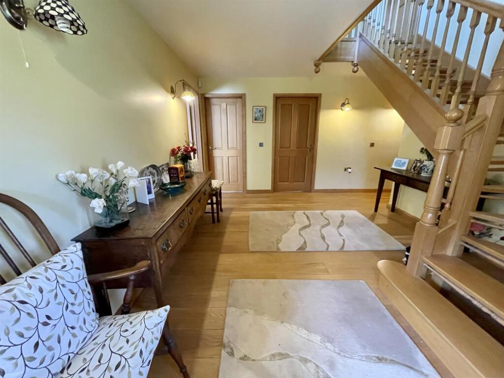 entrance hall.JPEG