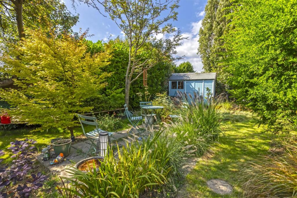 3 Ryecroft Gardens_15.JPG
