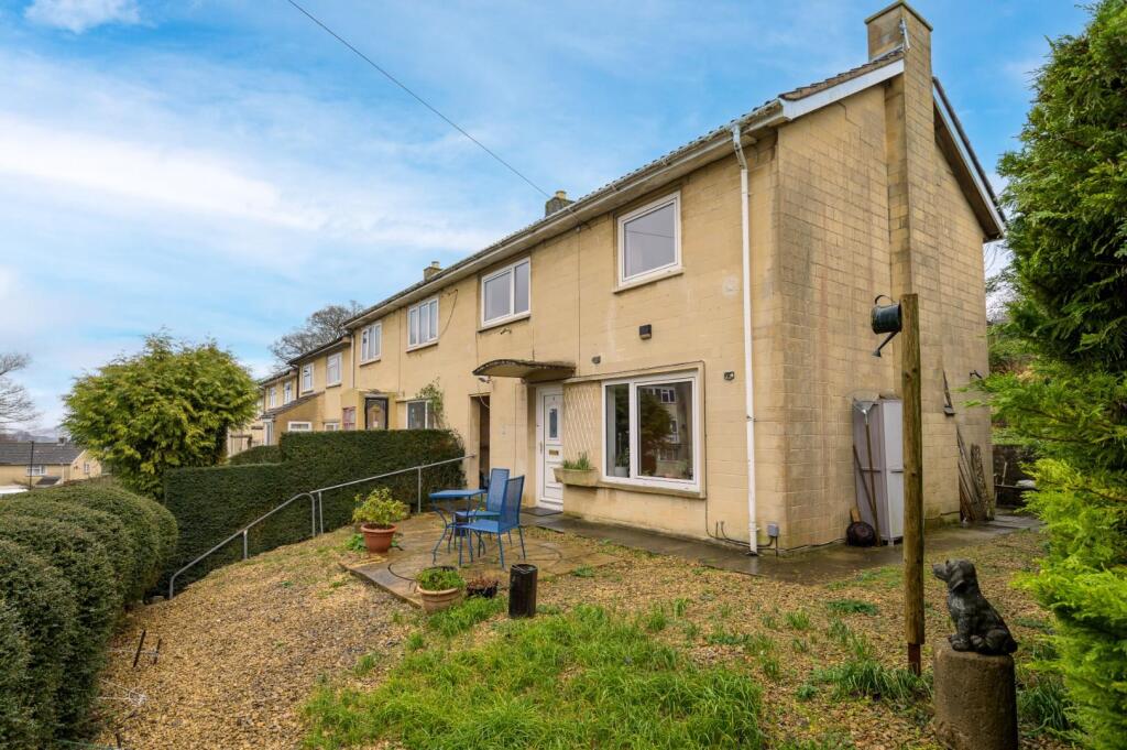 2 Eleanor Close-2.jpg