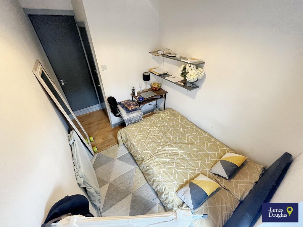 Bed52