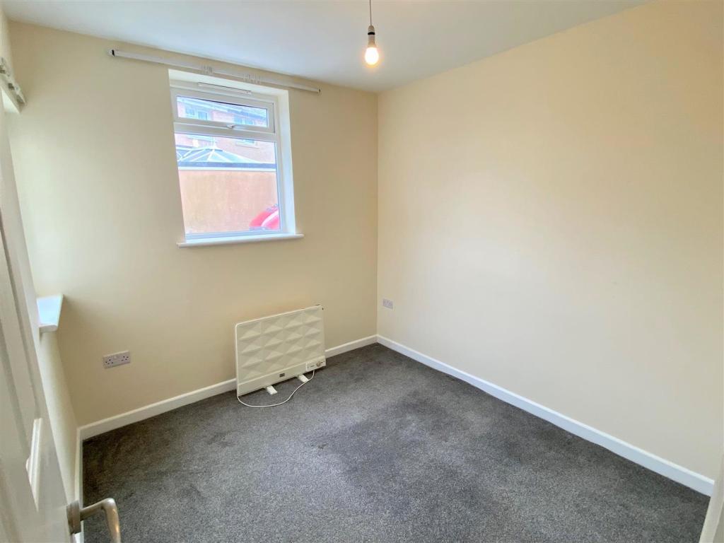 2, 8 Mayfield Road Bedroom