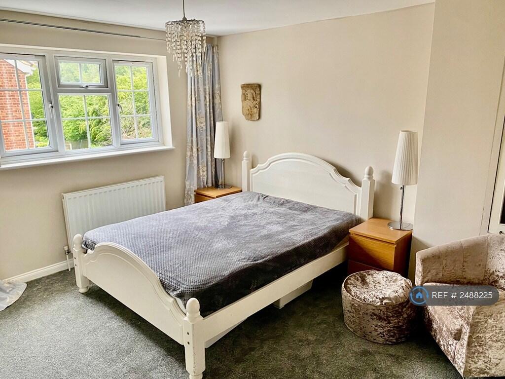 Bedroom 3 Master Suite