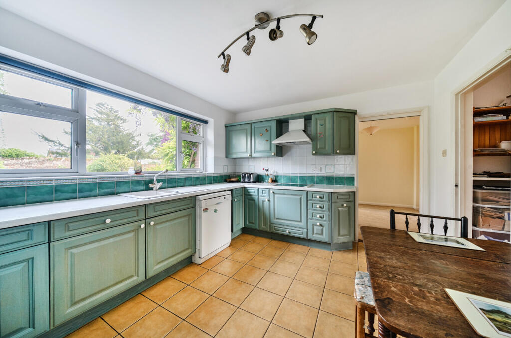 23-681b82871d71c-...