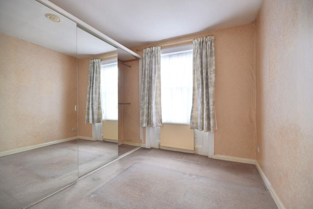 Flat D, 58 Hereford Road, Bayswater, London W2 5AJ