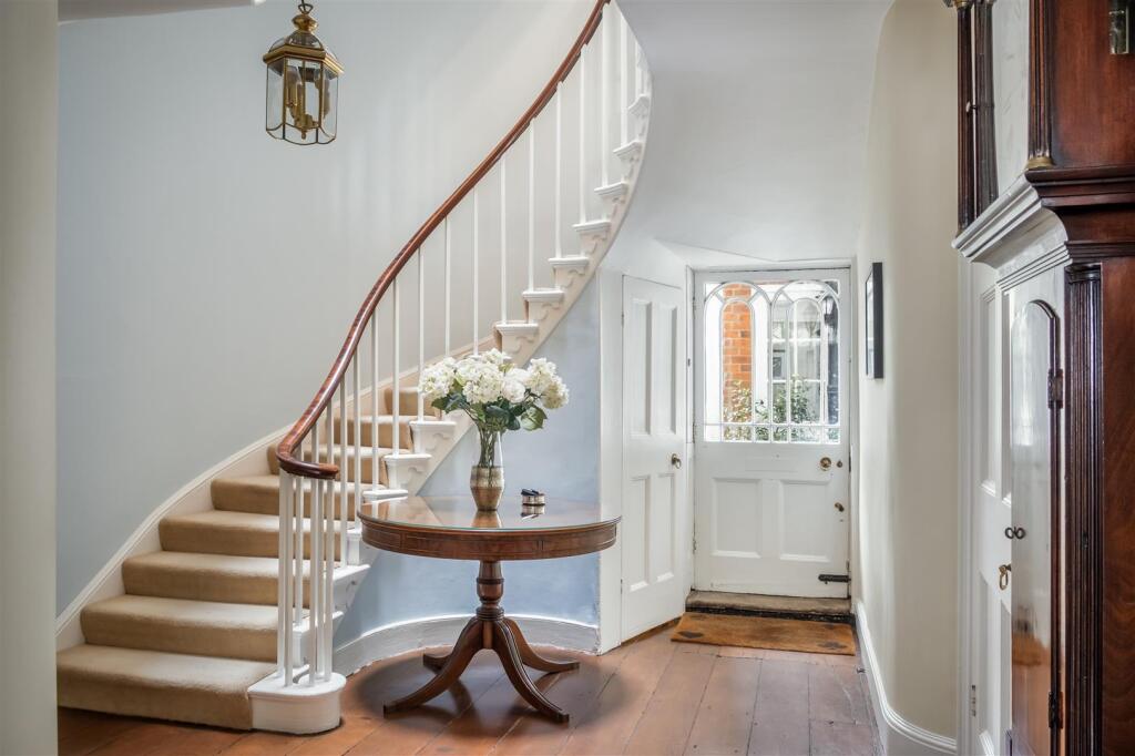 Bethune House - cameo high res-4.jpg