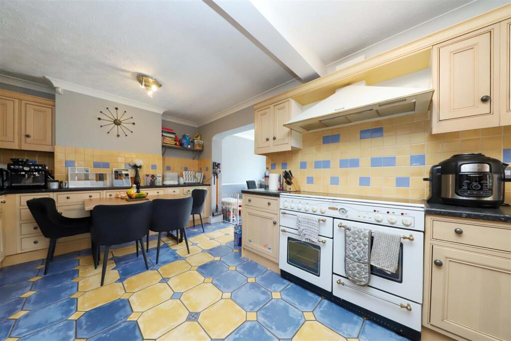 Kitchen/dining room