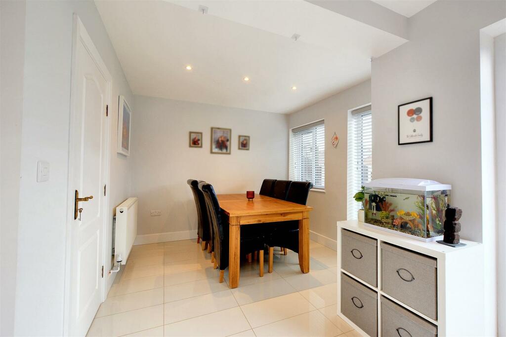 Kitchen Diner_1.jpeg