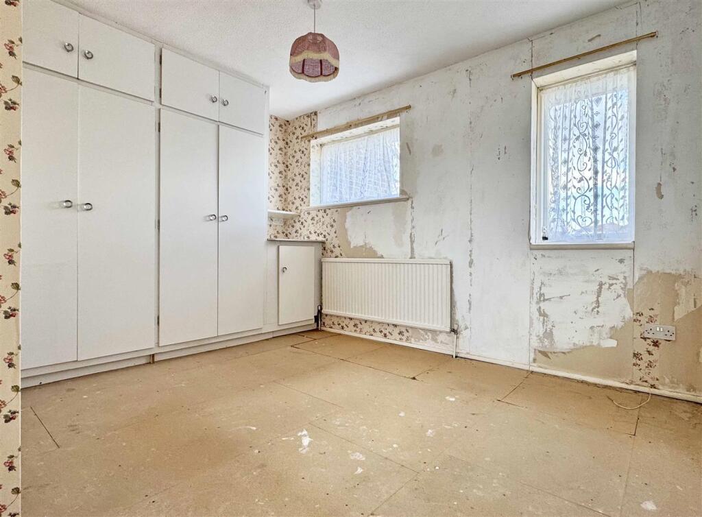 Master Bedroom.jpg