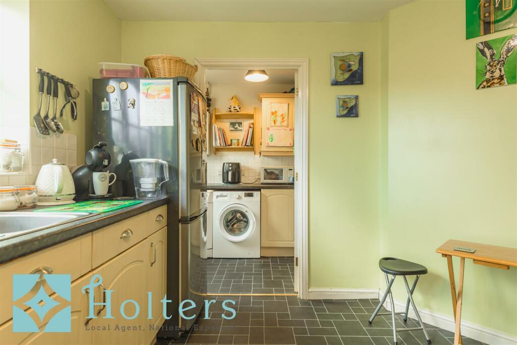 66 Dahn Drive, Ludlow-15.jpg