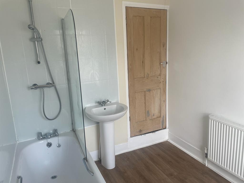 Upstairs Bathroom
