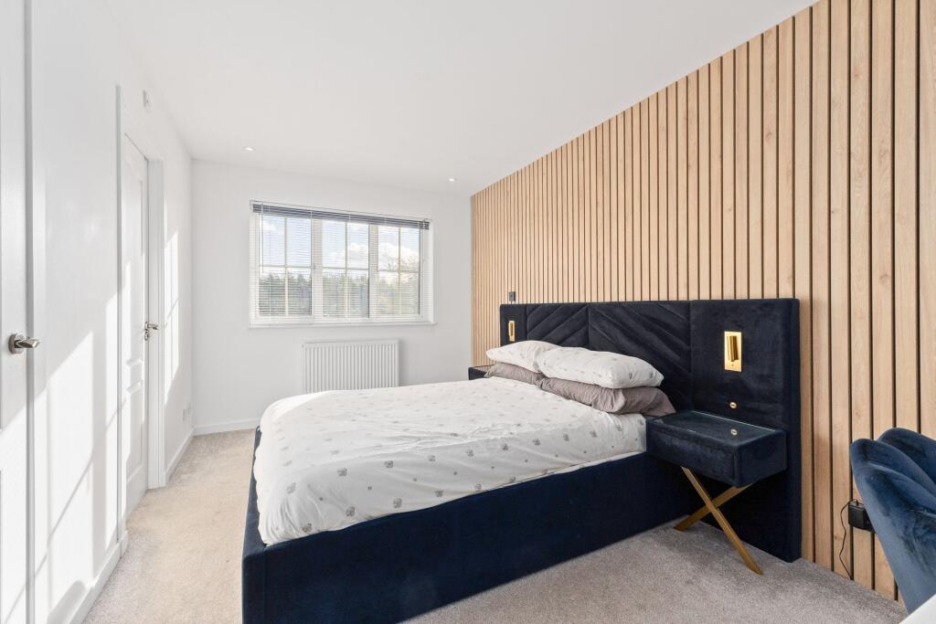 Master Bedroom with En-Suite