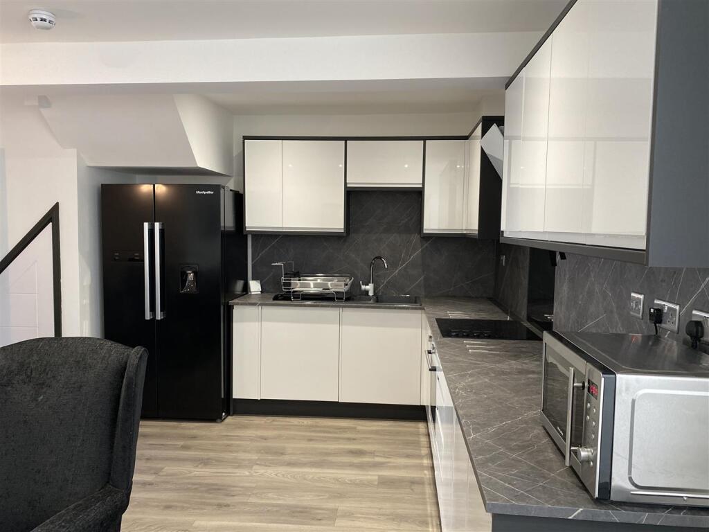 Kitchen/Lounge