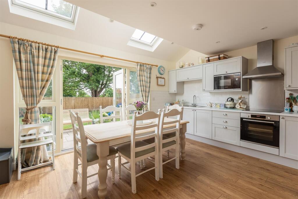 Pasture Cottages 2 Kitchen Dining Room-1.jpg