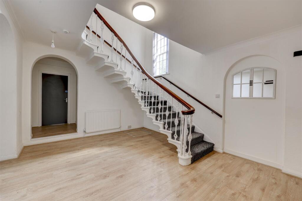 Entrance Hall.jpg