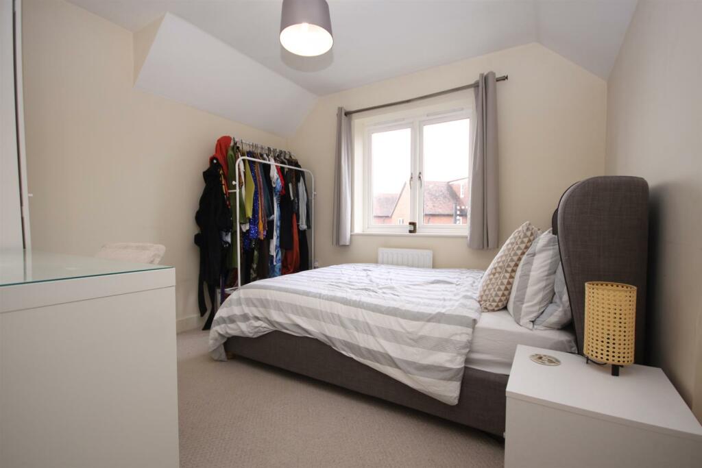 2024-10-29 12.05.12-1.jpg