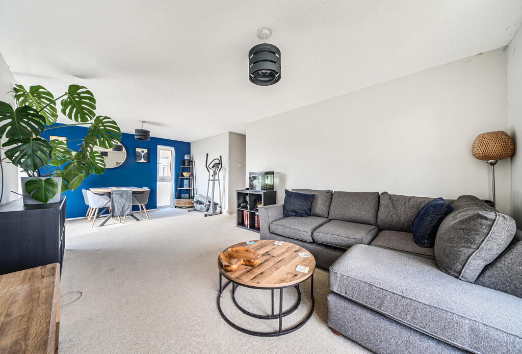 1332165-19-688749...