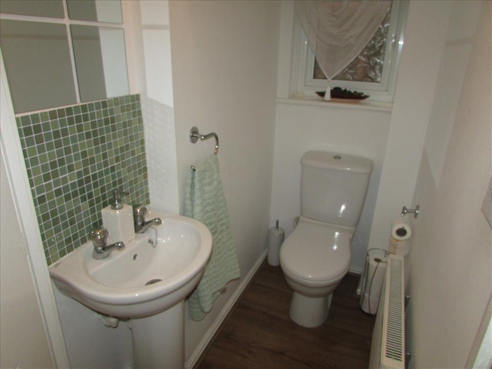 GROUND FLOOR CLOAKS/WC