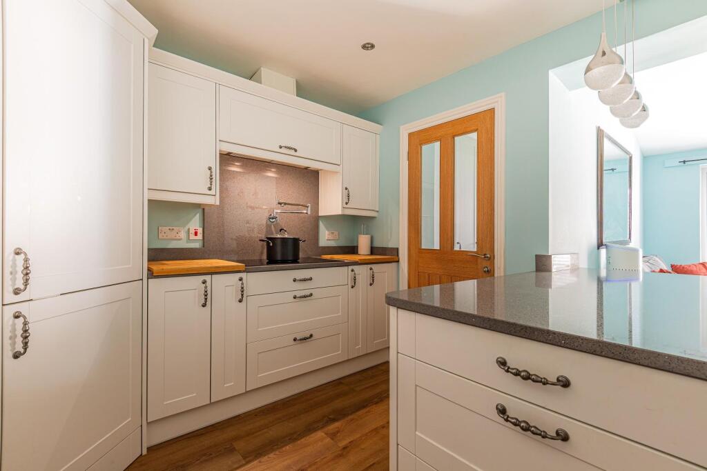 Heol Y Ddol 16-23.jpg