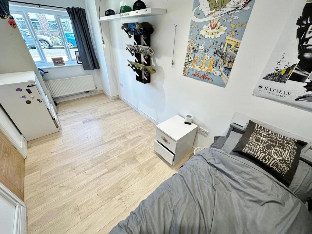 Further Bedroom/Reception Room