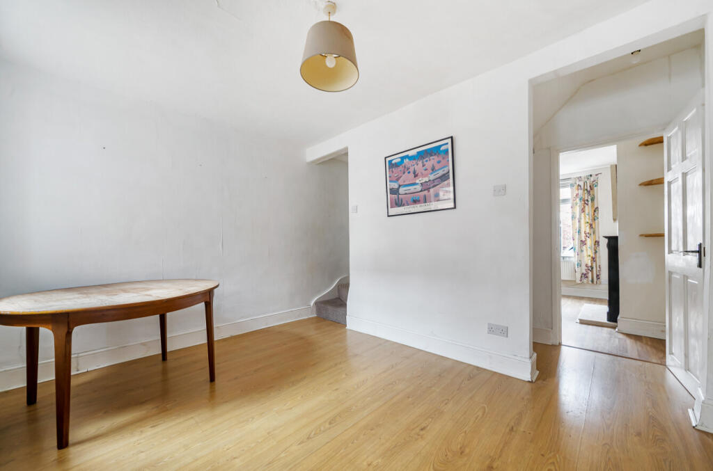 1332485-7-688b645...