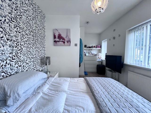 Bedroom 1 Alt b - New.jpg