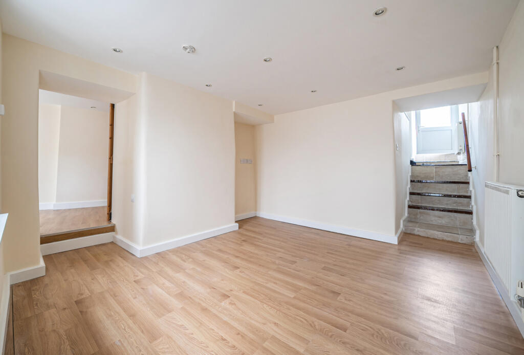 1355385-11-68c455...