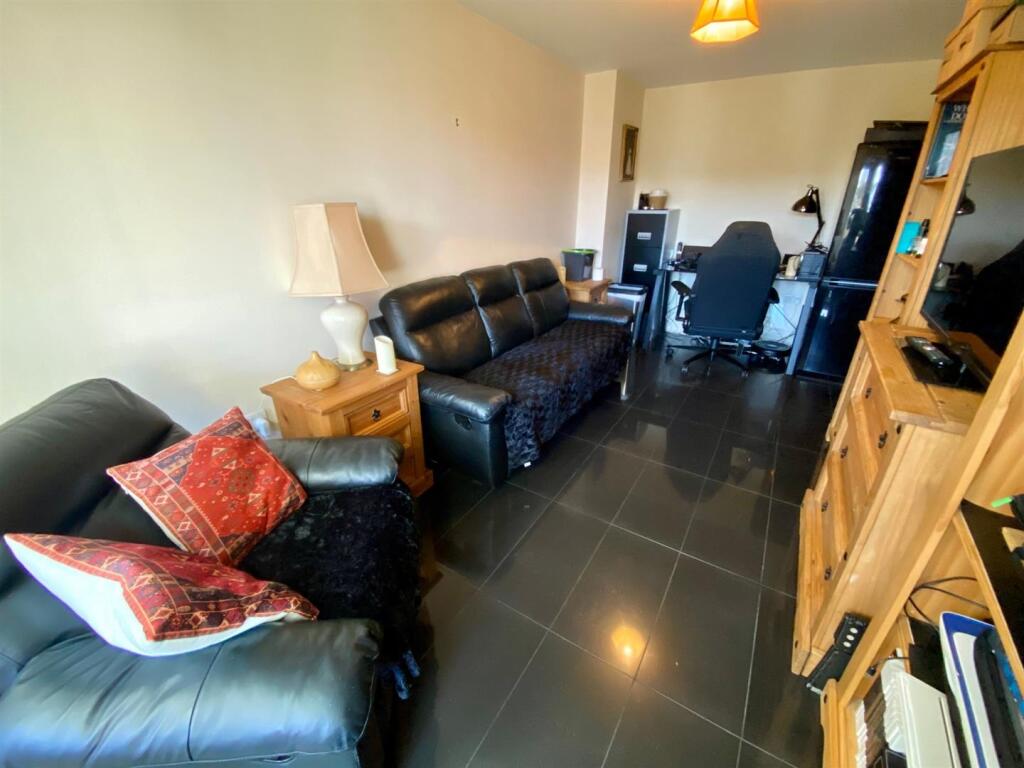 sitting room-converted garage 1.jpg