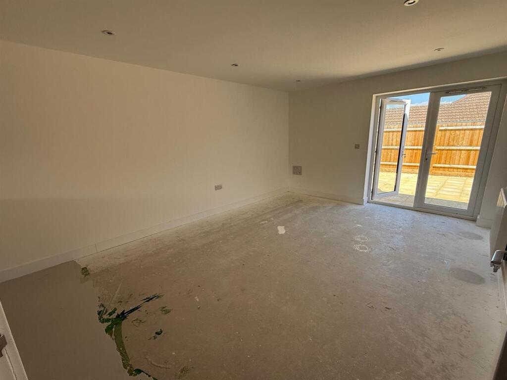 Plot 485 Lounge.JPG