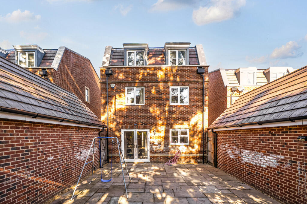 1346779-17-68dbca...