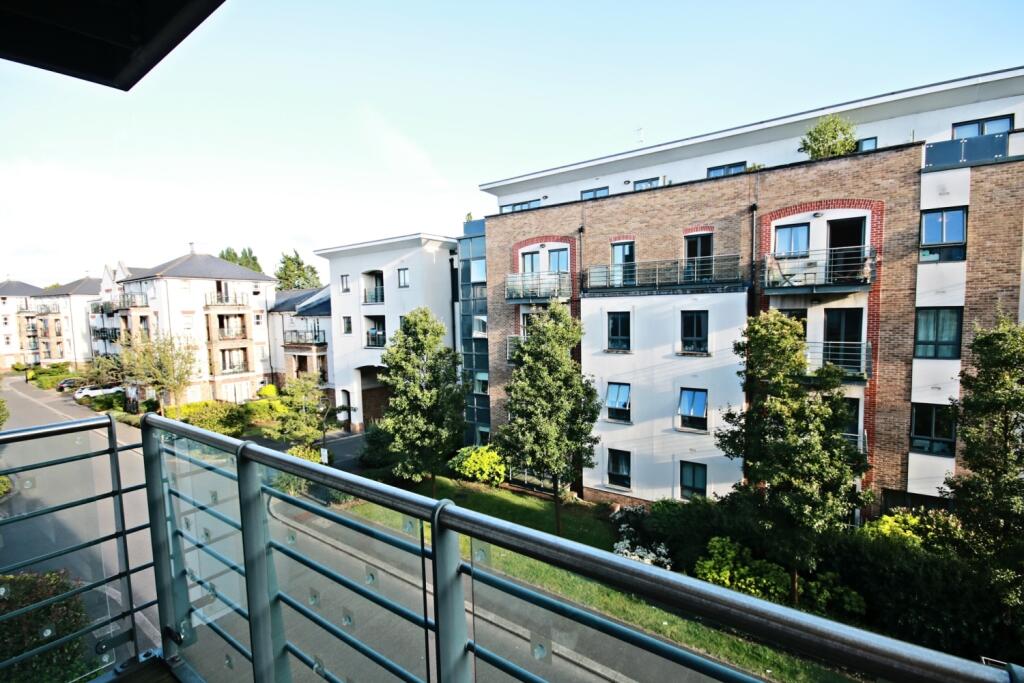 117 QMH - Balcony view